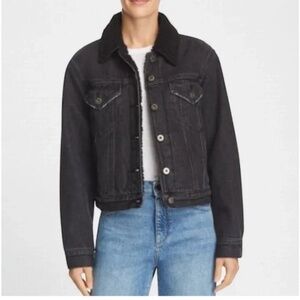 Black Sherpa pistola jacket